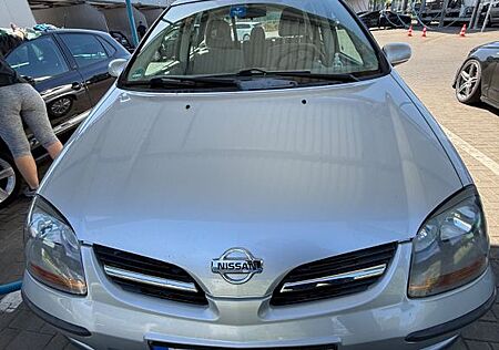 Nissan Almera Tino 1,8 I