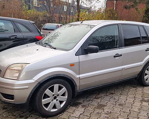 Ford Fusion 1,4 TDCi + +