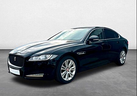 Jaguar XF 30d Prestige Bi-Xenon Rückfahrkamera
