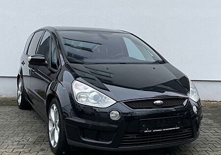 Ford S-Max Titanium-7SITZ-PANO-TEMP-SITZBELÜFT-SPORT