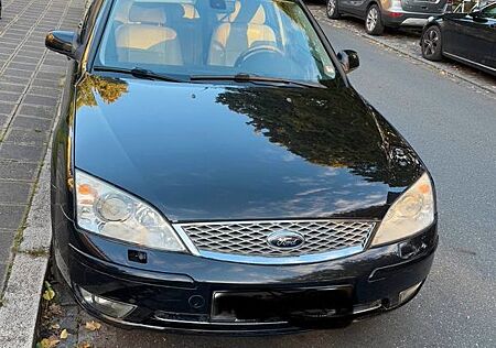 Ford Mondeo 2,5 V6 Ghia 5-tronic Ghia Tüv Neu