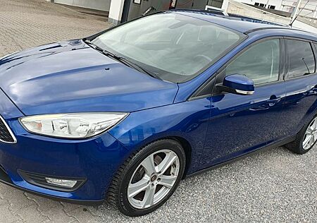 Ford Focus Turnier Business/Automatik/Tüv Neu/Euro 6/