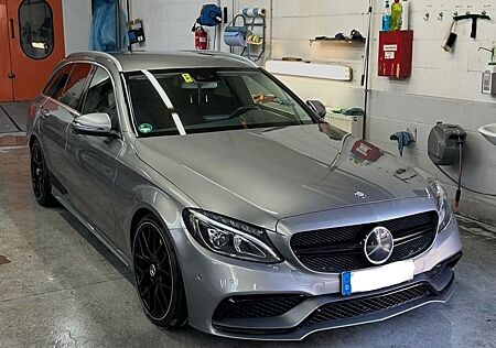 Mercedes-Benz C 220 d T Modell Autom. AMG