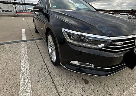 VW Passat Variant Volkswagen 2.0 TDI SCR 176kW DSG 4MOT Hi...