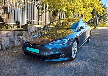 Tesla Model S 75D - Allrad