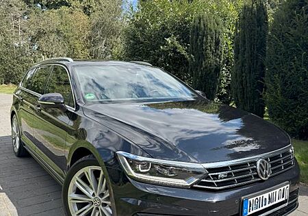 VW Passat Variant Volkswagen 2.0 TSI 3xR-LINE ACC HUD DCC etc.