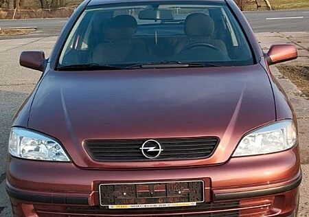 Opel Astra 1.6 Selection