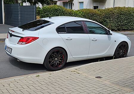 Opel Insignia 1.6 Turbo, Xenon, Navi, Tüv neu