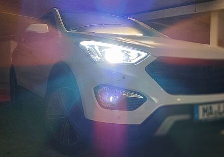 Hyundai Grand Santa Fe 2.2 CRDi Premium 4WD Automati...