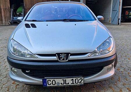 Peugeot 206 206cc TÜV bis 12/26 136PS Cabrio