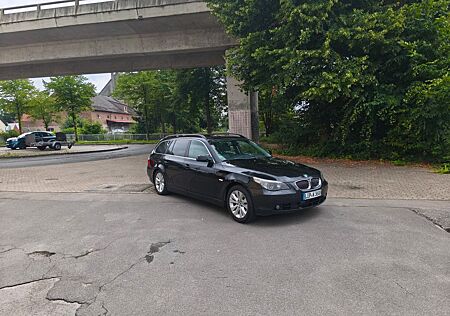 BMW 525d A touring -