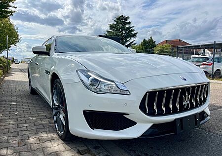 Maserati Quattroporte 3.0 V6 GranSport S Q4 Automatik