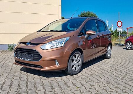 Ford B-Max Titanium