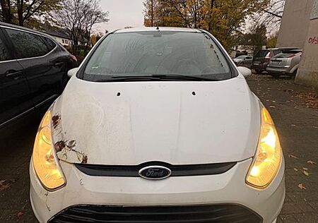 Ford B-Max 1,0 EcoBoost 74kW S/S SYNC Edition SYN...