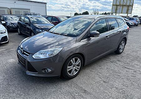 Ford Focus Turnier Titanium 2,0 Ltr. 120 kW TDCi