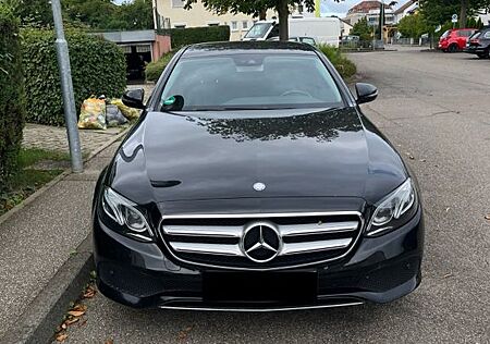 Mercedes-Benz E 220 E 220d NAVI RÜCKFAHRK.