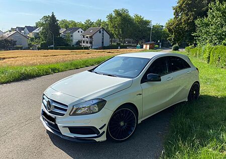 Mercedes-Benz A 180 mit AMG Optik