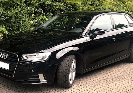 Audi A3 35 TFSI S tronic sport Sportback NAVI AHK