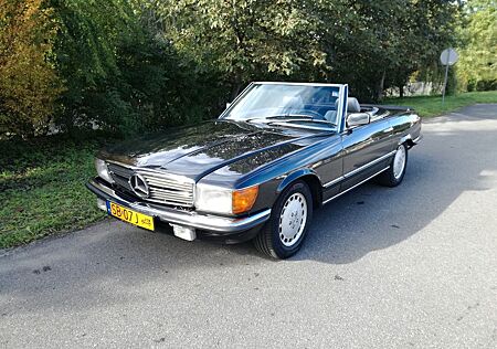 Mercedes-Benz SL 500 R107