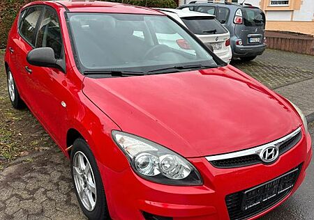 Hyundai i30 1.4 Comfort *Steuerkette * Inspektion*Klima