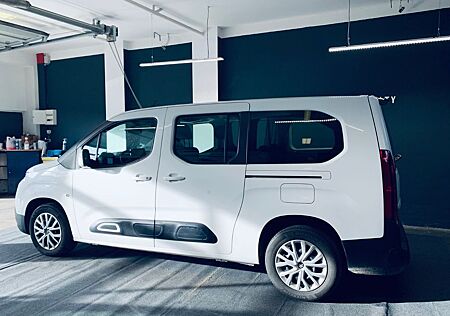 Citroën Berlingo 1.2 AUT. XL/ L2 NAVI CAM ASSIST
