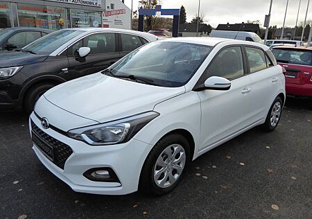 Hyundai i20 Select SHZ Klima