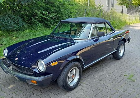 Fiat 124 Spider deutsche Erstauslieferung TÜV neu