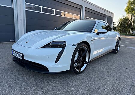 Porsche Taycan - P. Garantie, 360* Kam. Liftsys. Perf. B