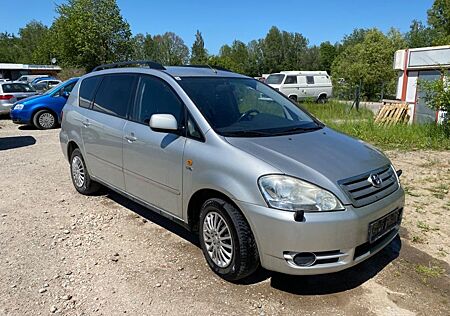 Toyota Avensis Verso 2.0 D-4D