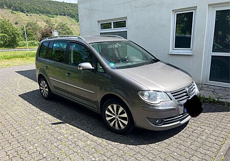 VW Touran Volkswagen 2.0 TDI Highline Highline