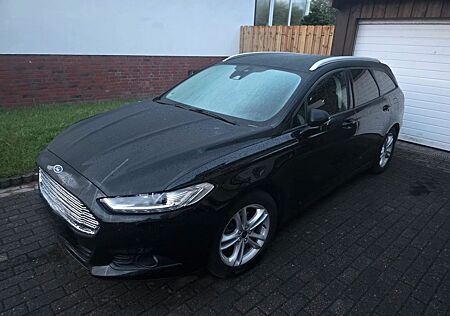 Ford Mondeo 1,5 EcoBoost LED