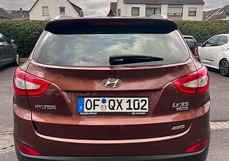 Hyundai ix35 gebraucht kaufen Hyundai ix35 2.0 CRDi FIFA World Cup EDIT. Silver 4W...