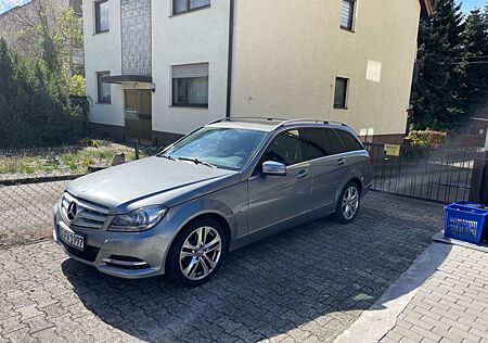 Mercedes-Benz C 250 CDI 4MATIC T BlueEFFICIENCY Autom. -