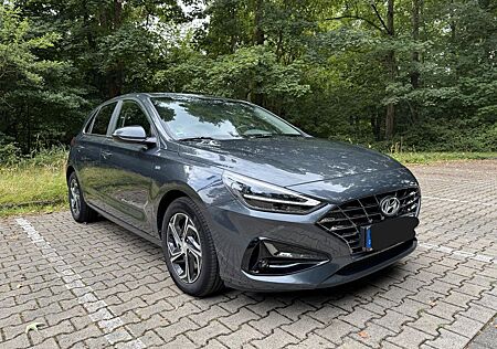 Hyundai i30 1.5 T-GDI 48V 159PS Klima,StzHzg,Carplay,DAB