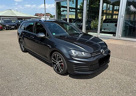 VW Golf Volkswagen VII GTD BMT/AHK/PANO/ACC/DYN
