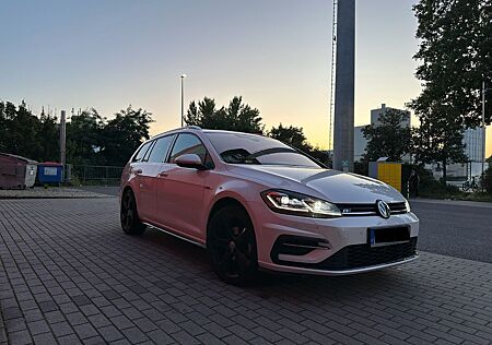 VW Golf Volkswagen 1.5 TSI ACT OPF DSG R-Line Variant