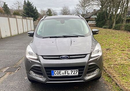 Ford Kuga 2,0 TDCi 2x4 103kW Titanium Titanium