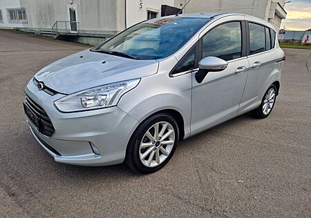 Ford B-Max Titanium