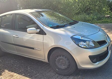 Renault Clio by RIP CURL 1.2 16V Eco2 55kW by RIP CURL