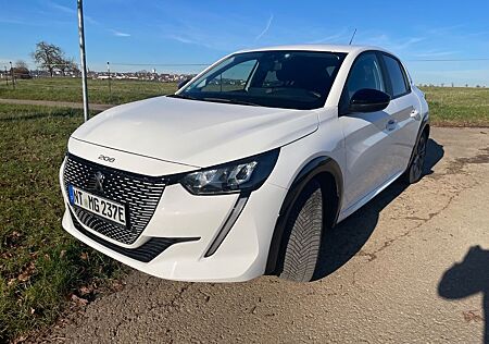 Peugeot e-208 136 Active Pack