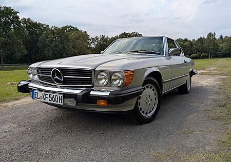 Mercedes-Benz SL 560 R107 H US-Roadster
