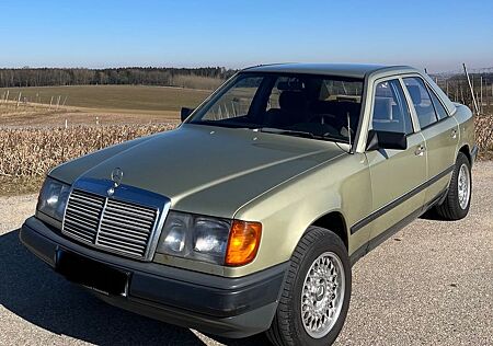 Mercedes-Benz 250 HU 09/26; 250D H-Kennzeichen