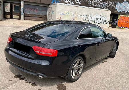 Audi A5 2.7 TDI (DPF) multitronic s-line black