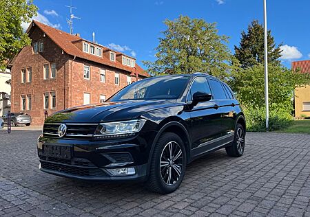 VW Tiguan Volkswagen 2.0 TDISound4Motion/ACC/Virtual/LED/StHz