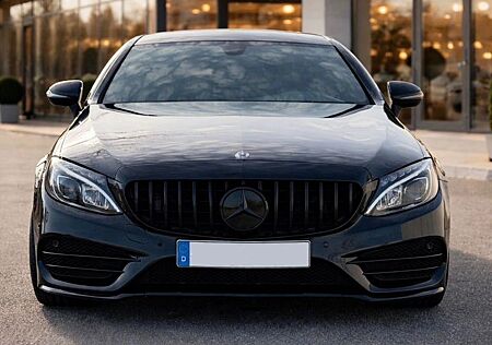 Mercedes-Benz C 200 Coupe AMG-Line Carbon Alcantara