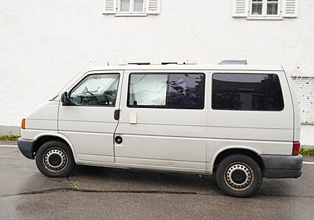 VW T4 Kombi Volkswagen voll ausgebauter Van mit TÜV und Strom