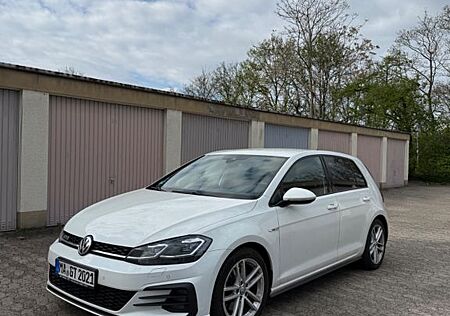 VW Golf Volkswagen 7.5 GTD mit ACC Top Zustand