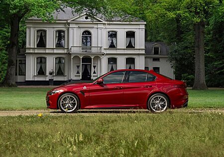 Alfa Romeo Giulia 2.9 V6 Quadrifoglio | Manual!