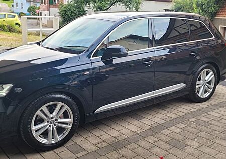 Audi Q7 3.0 TDI quattro tiptronic -
