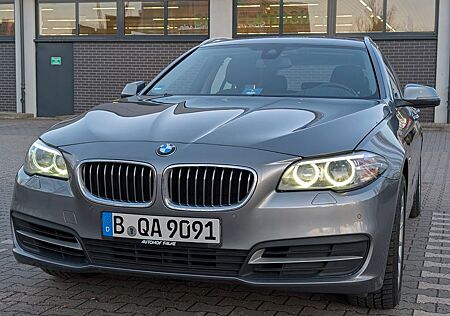 BMW 528i Touring